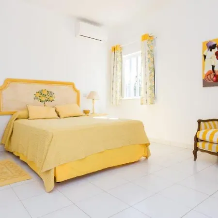 Villa Spacious Holiday In Algarve *