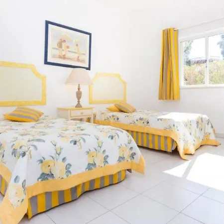 Spacious Holiday In Algarve Villa *